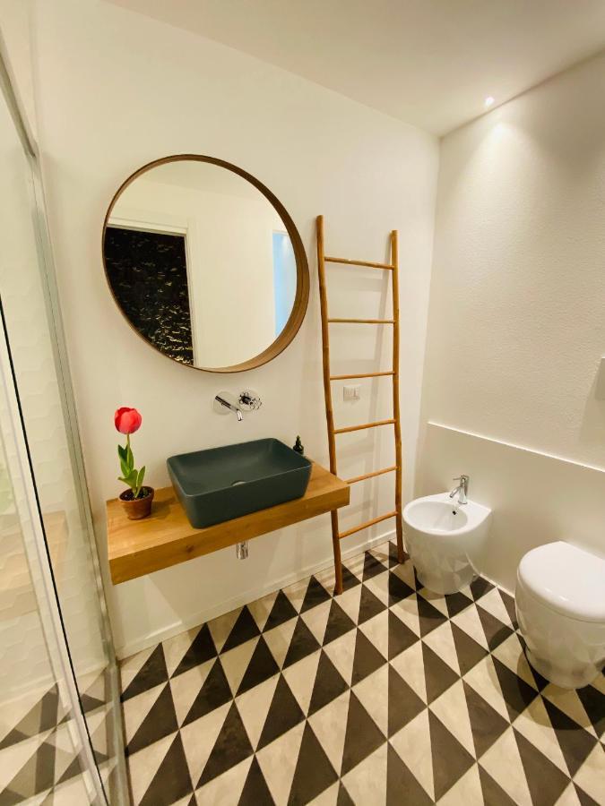 Civiconovantatre - New B&B San Vincenzo Extérieur photo